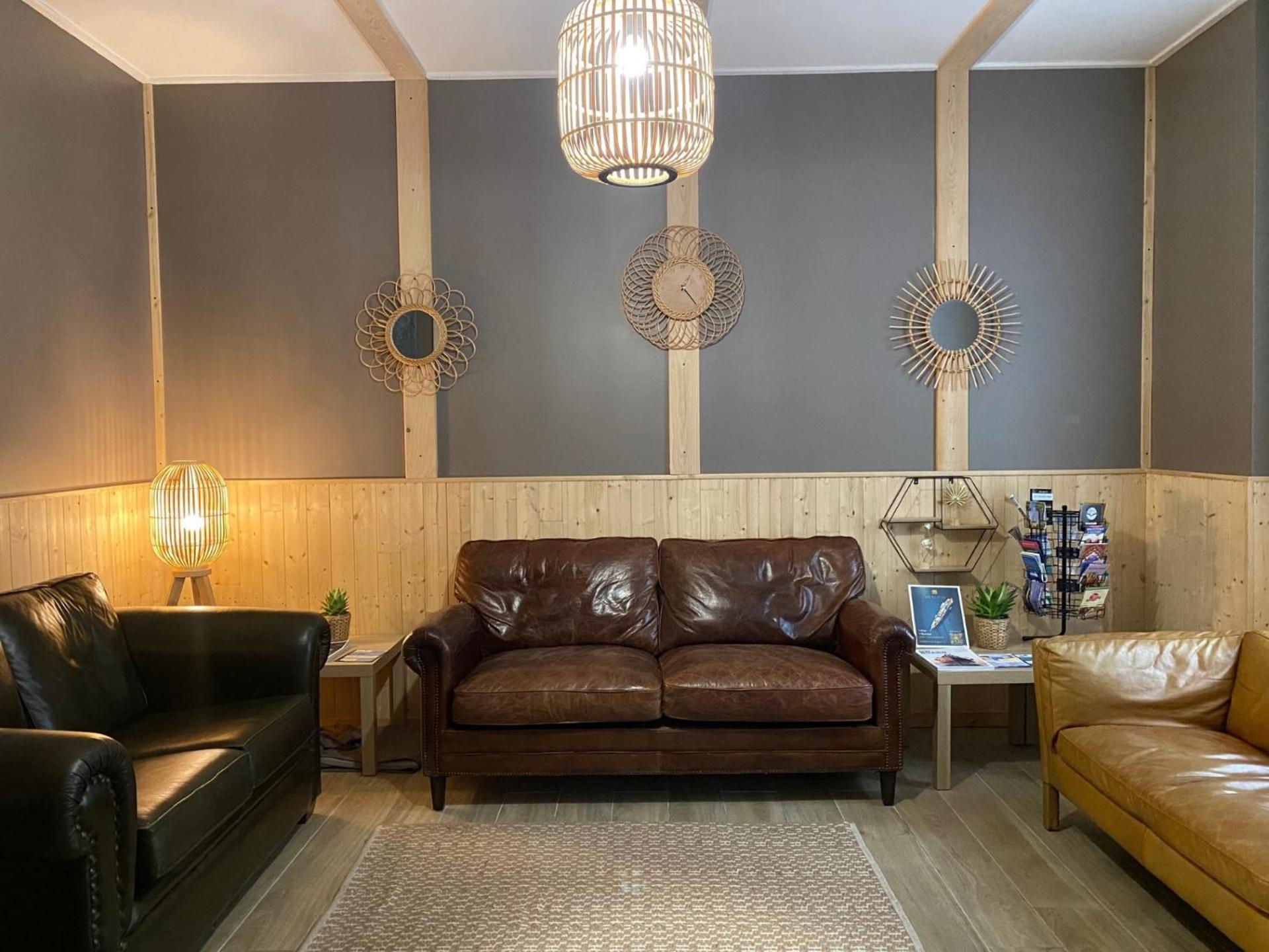 Bohobos Hostel Antibes Luaran gambar