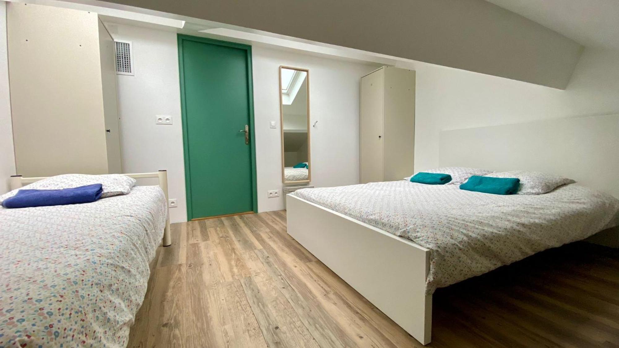 Bohobos Hostel Antibes Luaran gambar